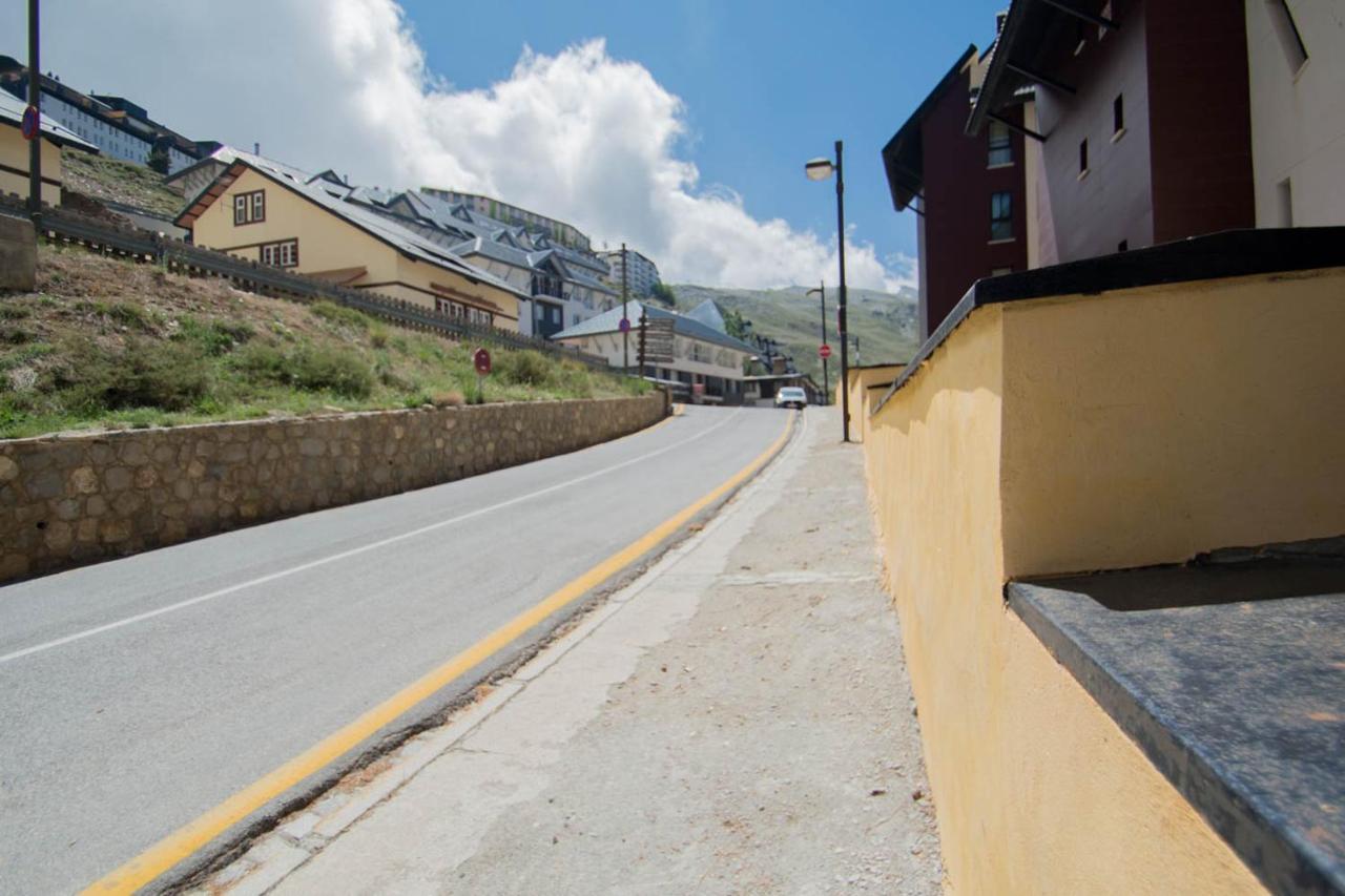 Apartamento Proximo A Pistas Y Plaza Central, Vistas Increibles Apartment Sierra Nevada Bagian luar foto
