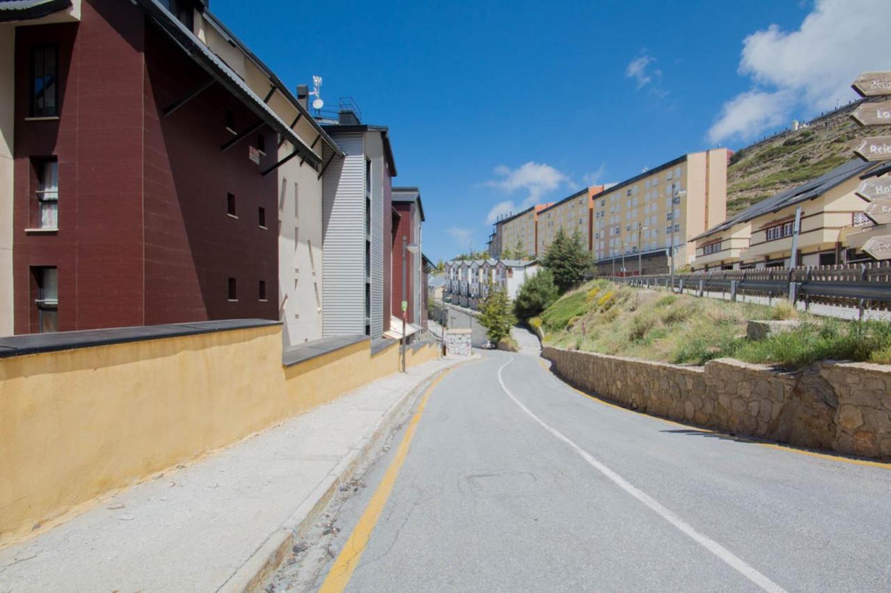 Apartamento Proximo A Pistas Y Plaza Central, Vistas Increibles Apartment Sierra Nevada Bagian luar foto